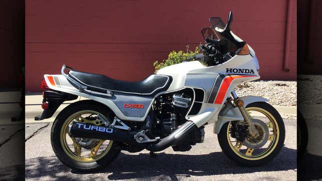 Image for article titled This 1982 Honda CX500 Turbo Is Buckwild Engineering At Its Best
