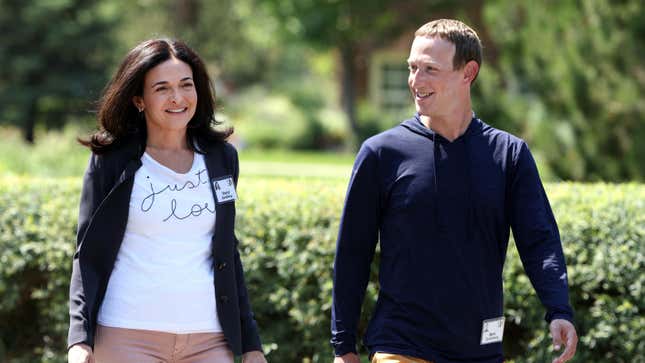 Image for article titled Facebook Paid the FTC Billions to Personally Protect Zuckerberg, Lawsuit Claims