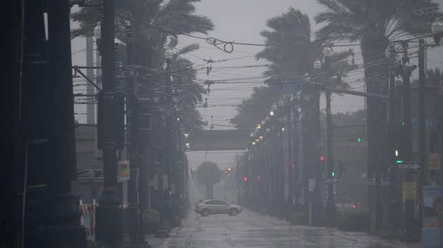 Image for article titled More Than 200,000 Lose Power As Hurricane Ida Makes Landfall in Louisiana