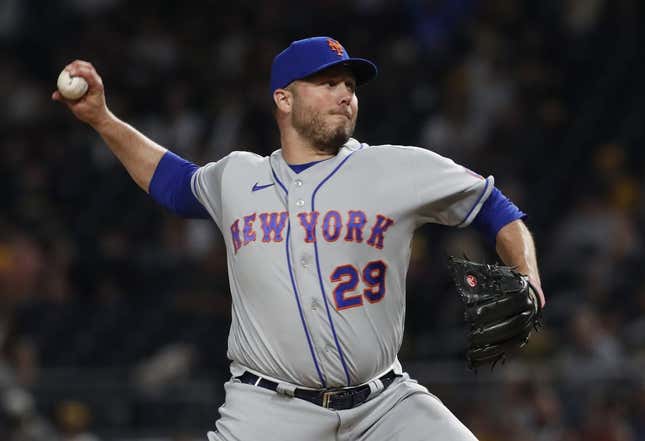 Jun 9, 2023; Pittsburgh, Pennsylvania, USA;  New York Mets relief pitcher Tommy Hunter (29) pitches against the Pittsburgh Pirates during the seventh inning at PNC Park.