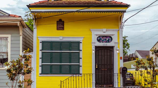 Close-up of a shotgun house