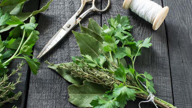 Image for article titled How to Make Your Own Bouquet Garni