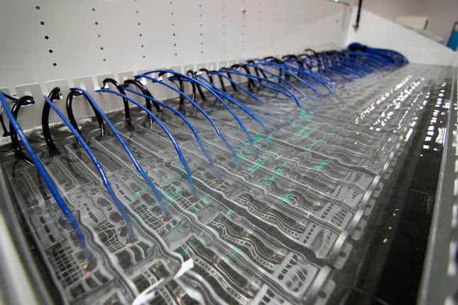 Bubble, bubble, goes Green Revolution’s custom—and deceptively simple—cooling solution.