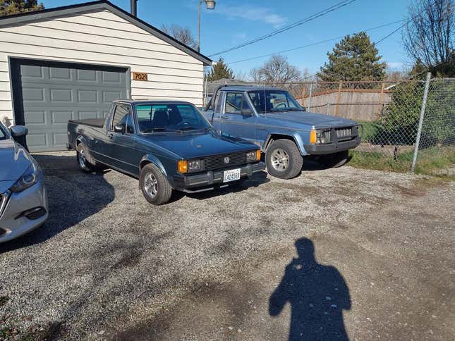 7,500 ドルで、この 1981 VW 'Caddy' というタイトルの記事の画像 Pickup うさぎの季節ってこと？