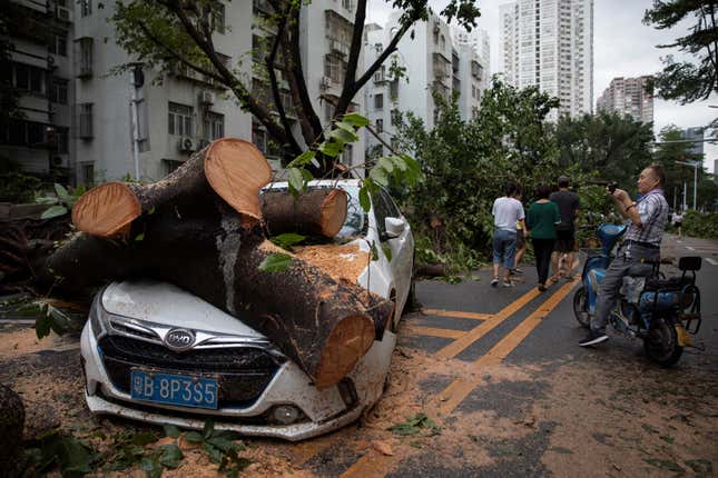 Image for article titled Photos: Super Typhoon Mangkhut mangles all in its path