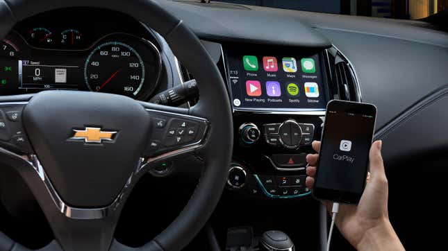 Image for article titled GM Wants to Win You Over Without Apple CarPlay and Android Auto