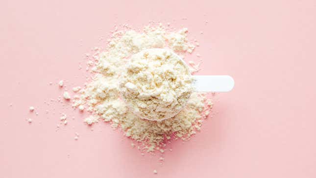Image for article titled All the Best and Worst Ways to Use Protein Powder