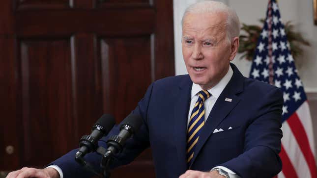 Image for article titled Biden Appeals Judge's Ban on Government Asking for Social Media Takedowns