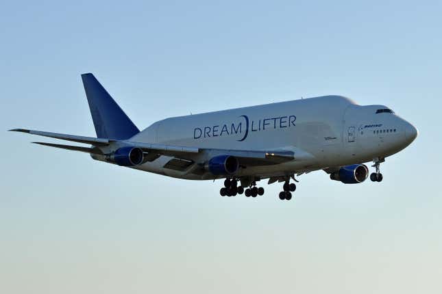 Image for article titled The Freaky Super Guppy Aircraft Is Helping Humans Get Back To The Moon