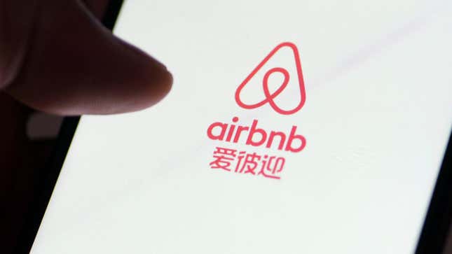 Image for article titled Airbnb Pulling Out of China Thanks to Stiff Competition From Super-Apps