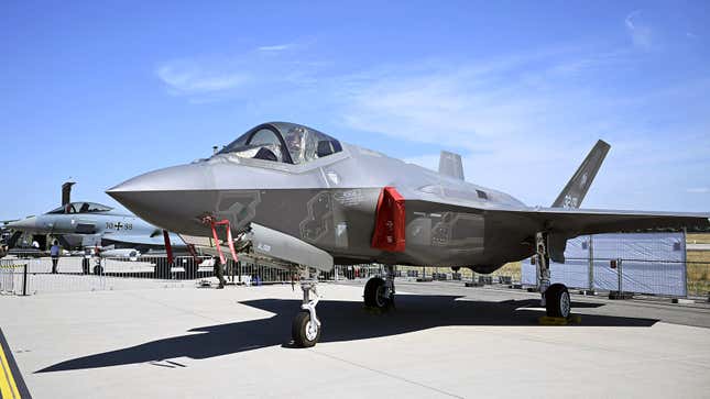 Image for article titled F-35 Production Paused Because an Engine Part Is Made in China