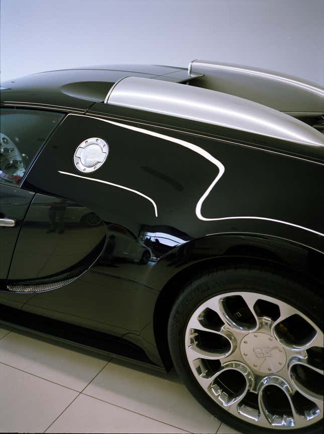 Image for article titled There's Something About The Bugatti Veyron
