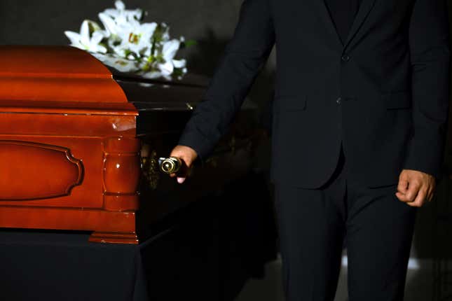 Image for article titled Viral: Teenager DRAGS Father as a Racist at His Own Funeral