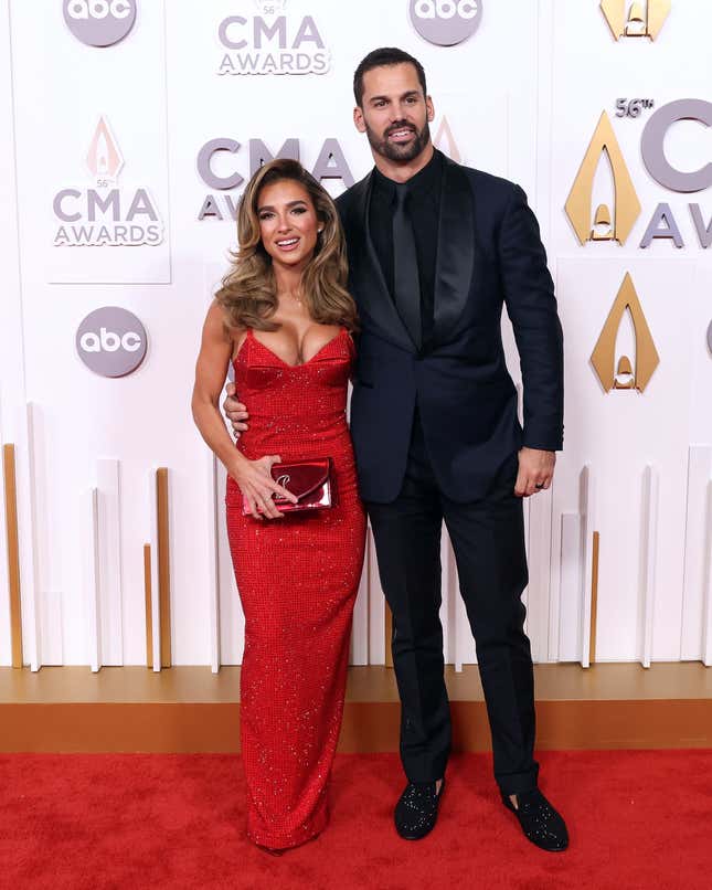 Image for article titled 2022 CMAs Red Carpet: Katy Perry Wears Stupid Denim Jumpsuit With Giant Bow, Etc.