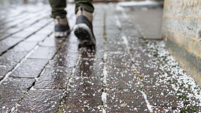 Image for article titled Make Sure You Buy the Right Kind of Snow Melt