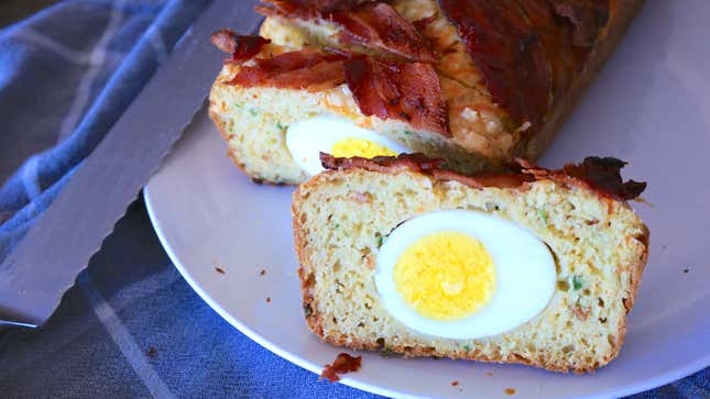 Image for article titled This Savory Loaf Is the Ultimate Make-Ahead Breakfast