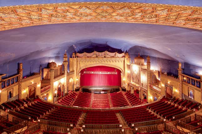 Image for article titled A 30-year-old is resurrecting one of Chicago’s most endangered landmarks