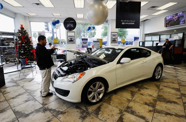 Image for article titled These Are Your Worst Dealership Experiences