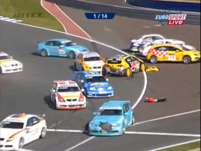 Let's Enjoy the Funniest Racing Video of All Time on YouTube