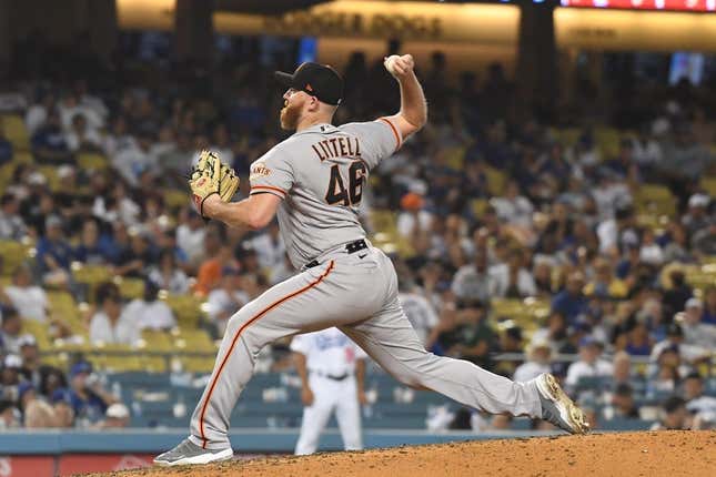 Sep 6, 2022; Los Angeles, California, USA; San Francisco Giants relief pitcher Zack Littell (46) throws a pitch in the eighth inning against the Los Angeles Dodgers at Dodger Stadium.