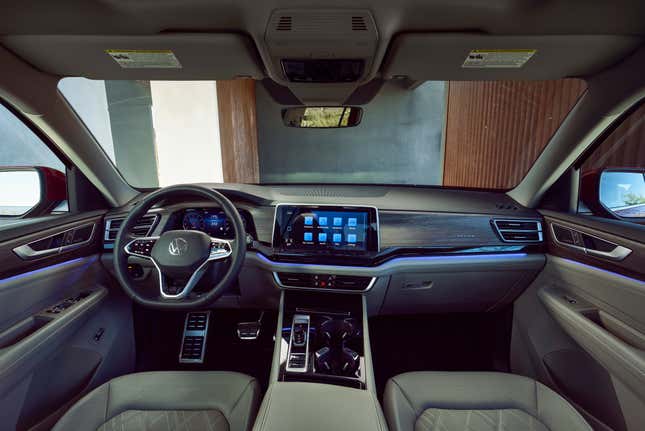 2024 Volkswagen Atlas interior
