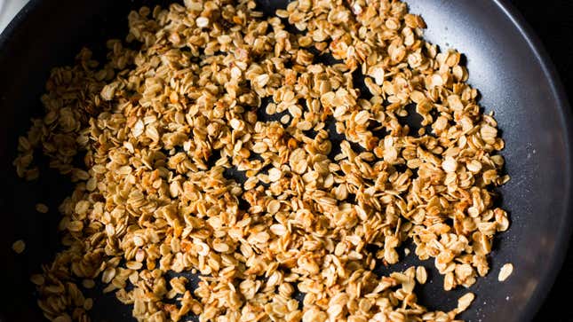 Image for article titled Make Sad, Dusty Granola Better With Butter