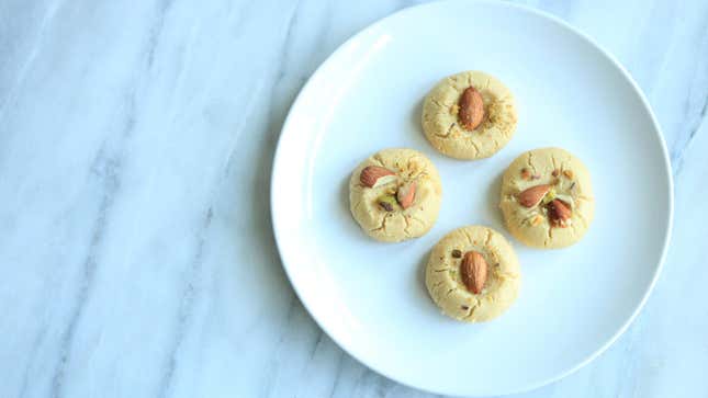 Image for article titled This Indian Shortbread Cookie Will Melt in Your Mouth