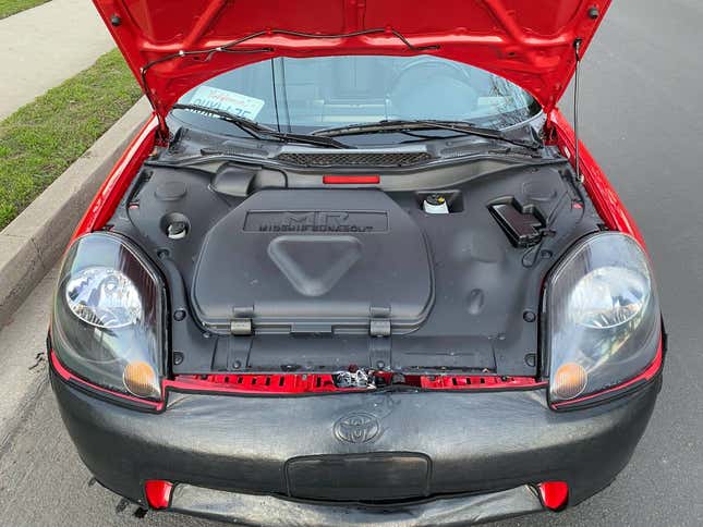 Image for article titled At $15,000, Could This 2001 Toyota MR2 Spyder Snare A Buyer?