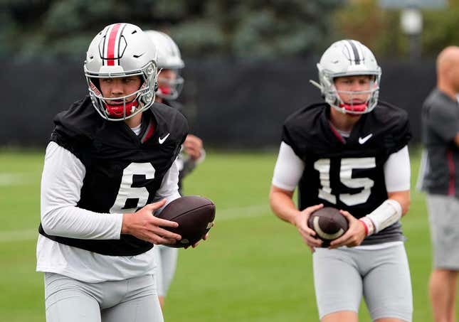 Aug 5, 2022; Columbus, OH, USA; Ohio State Buckeyes quarterback Kyle McCord (6) and Ohio State Buckeyes quarterback Devin Brown (15) during practice at Woody Hayes Athletic Center in Columbus, Ohio on August 5, 2022.

Ceb Osufb0805 Kwr 10