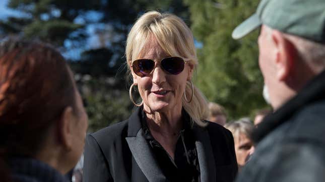 Image for article titled Erin Brockovich Is Still Trying to Save Us