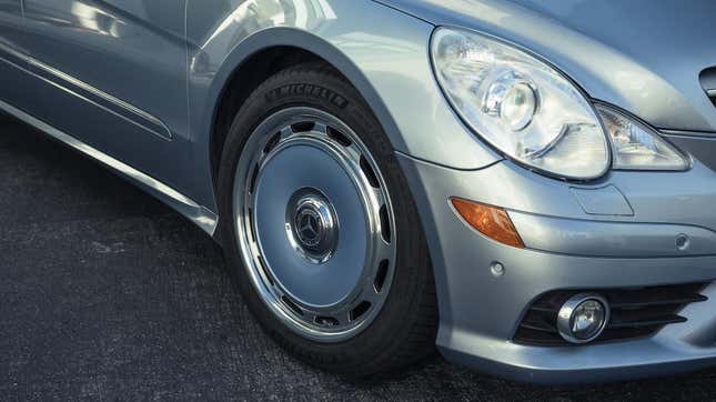 Image for article titled Empty Your 401(k) and Buy This 2007 Mercedes-Benz R63 AMG