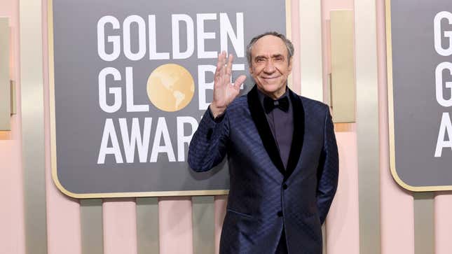 F. Murray Abraham waving in a picture taken at the 2023 Golden Globe Awards