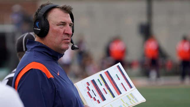 Illinois’ Bret Bielema needs to stop blaming his players