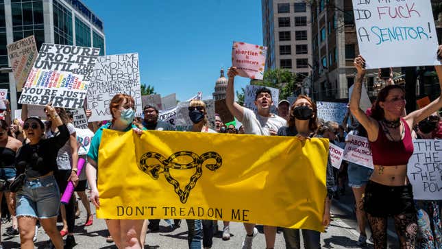 Image for article titled Four States Have Proposed Texas-Style 'Sue Thy Neighbor' Abortion Bans