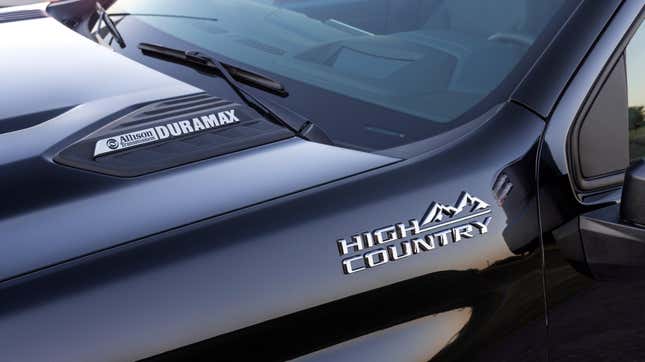 Image for article titled 2024 Chevy Silverado HD Gets More Diesel Torque and More Gears