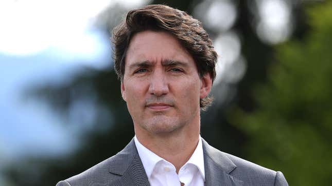 Image for article titled Canadians React To American Gun Laws