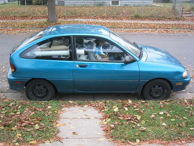 Image for article titled The 10 Worst Cars Of The 1990s