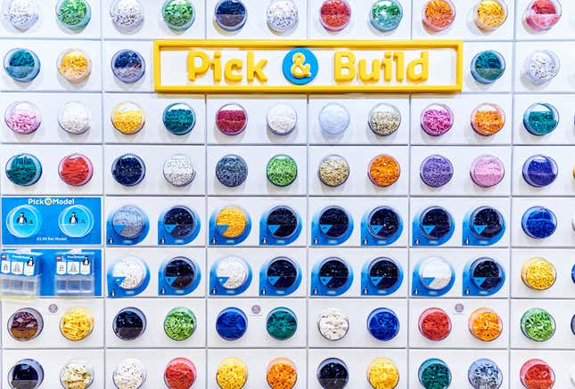Image for article titled Lego just opened its biggest store in the world—again