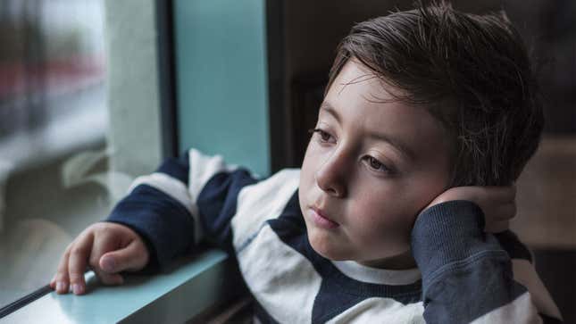Image for article titled Things Every Child Who Grew Up With Divorced Parents Will Understand