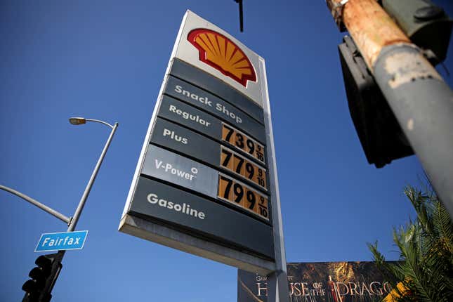 Image for article titled Nonprofit Alleges Shell Lied About Green Energy Investment