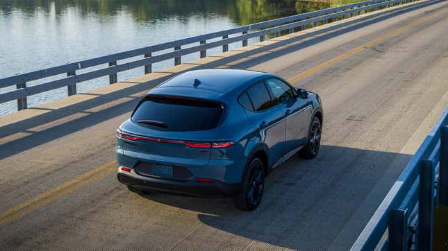 Image for article titled The Dodge Hornet Wants to Be the Hot Hatch of Small Crossovers
