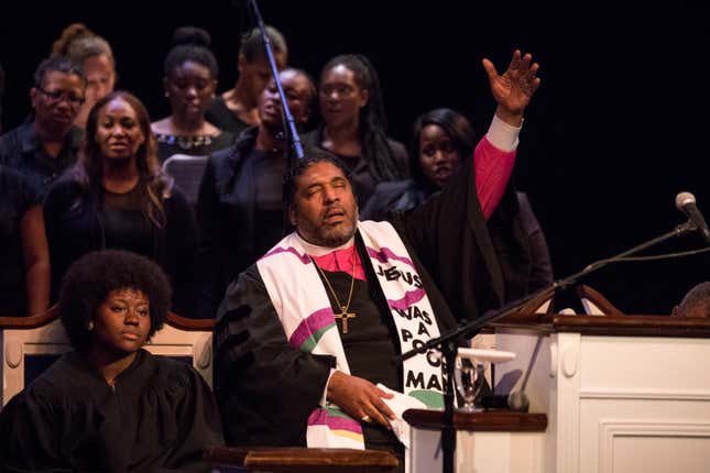 Bishop William J. Barber, II, Pastor, Greenleaf Christian Church, Disciples of Christ, Goldsboro, NC, sings along with the choir, before giving the sermon at Howard Universitys Andrew Rankin Memorial Chapel service, held in Cramton Auditiorium, on Sunday, August 27, 2017.