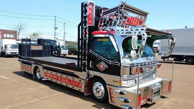 Image for article titled This Ridiculously Awesome Dekotora-Style Truck Can Be Yours