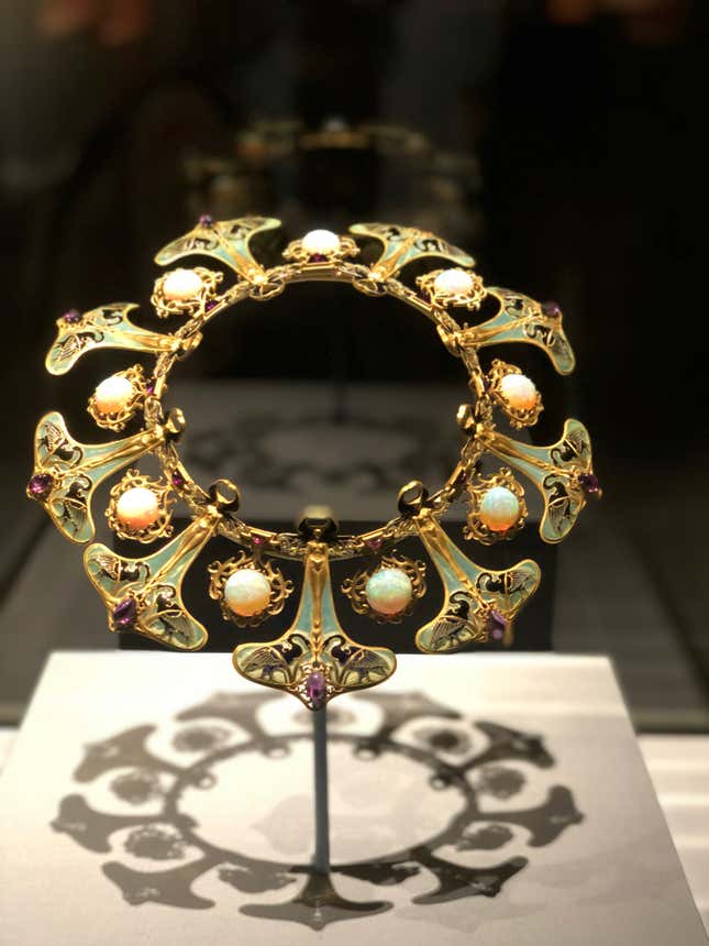 History of jewelry explored in Metropolitan Museum of Art exhibit