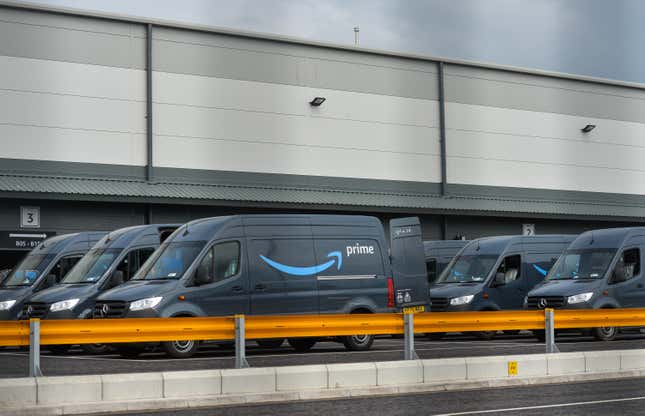 Image for article titled Amazon Doesn&#39;t &#39;Employ&#39; Drivers But Also Doesn&#39;t Want Them Unionizing: Report