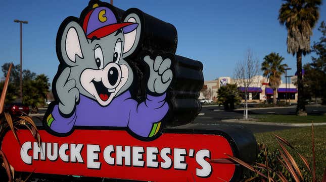 Chuck E. Cheese announced in 2017 that it would be moving away from animatronic shows, in favor of video-based entertainment. 