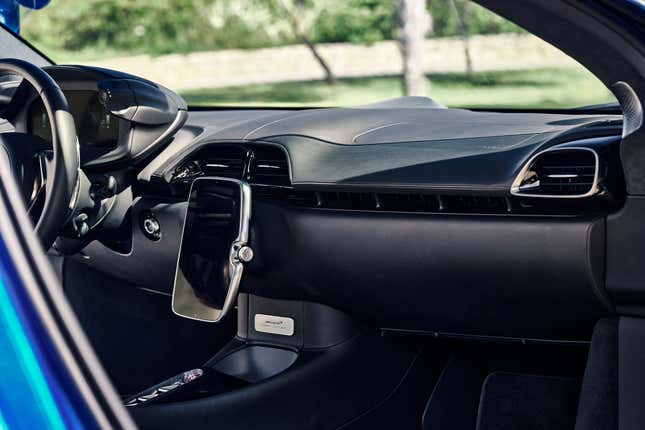 Image for article titled The 2023 McLaren Artura Proves Hybrids Don't Have to Be Scary
