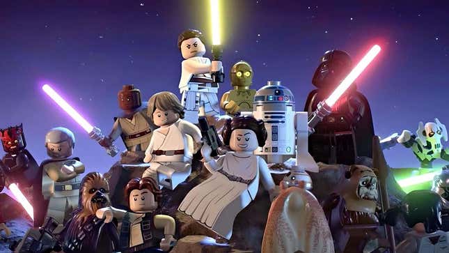 A group photo of many different Lego Star Wars characters. 