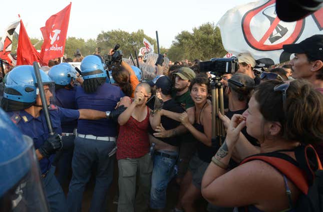 Clashes between the Italian police and No MUOS protestants.