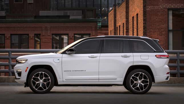 Image for article titled The Two-Row Grand Cherokee Reportedly Won&#39;t Be Much Cheaper Than The L